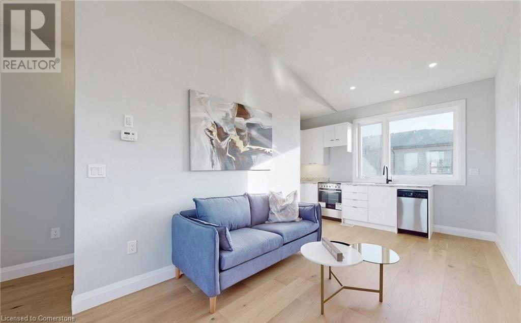 9 Summersides Mews, Pelham, Ontario  L9B 5N5 - Photo 4 - 40684938