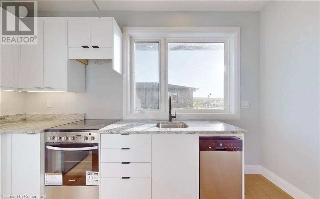 9 Summersides Mews, Pelham, Ontario  L9B 5N5 - Photo 7 - 40684938