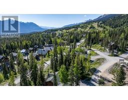Lot 3 THOMPSON Crescent, golden, British Columbia