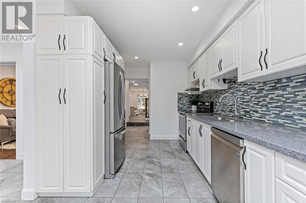 1204 Potters Wheel Crescent, Oakville, Ontario  L6M 1J2 - Photo 9 - 40684963