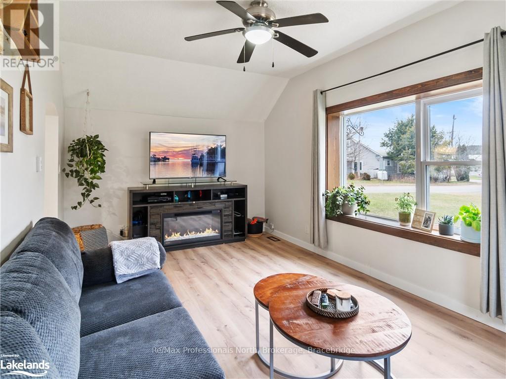 13 Ellen Street, Perry, Ontario  P0A 1J0 - Photo 5 - X11823051