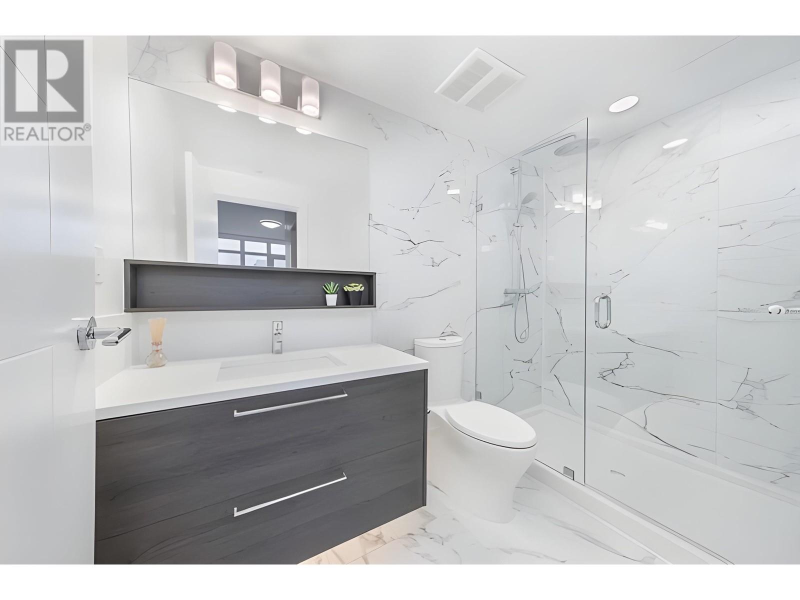 Listing Picture 8 of 10 : 3002 4458 BERESFORD STREET, Burnaby / 本拿比 - 魯藝地產 Yvonne Lu Group - MLS Medallion Club Member