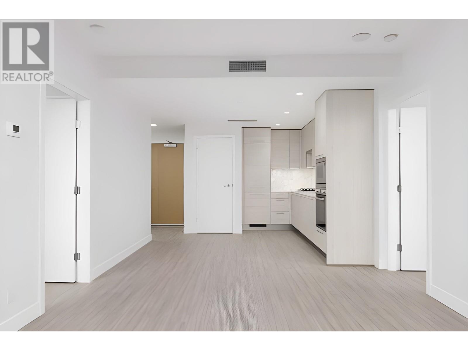 Listing Picture 5 of 10 : 3002 4458 BERESFORD STREET, Burnaby / 本拿比 - 魯藝地產 Yvonne Lu Group - MLS Medallion Club Member