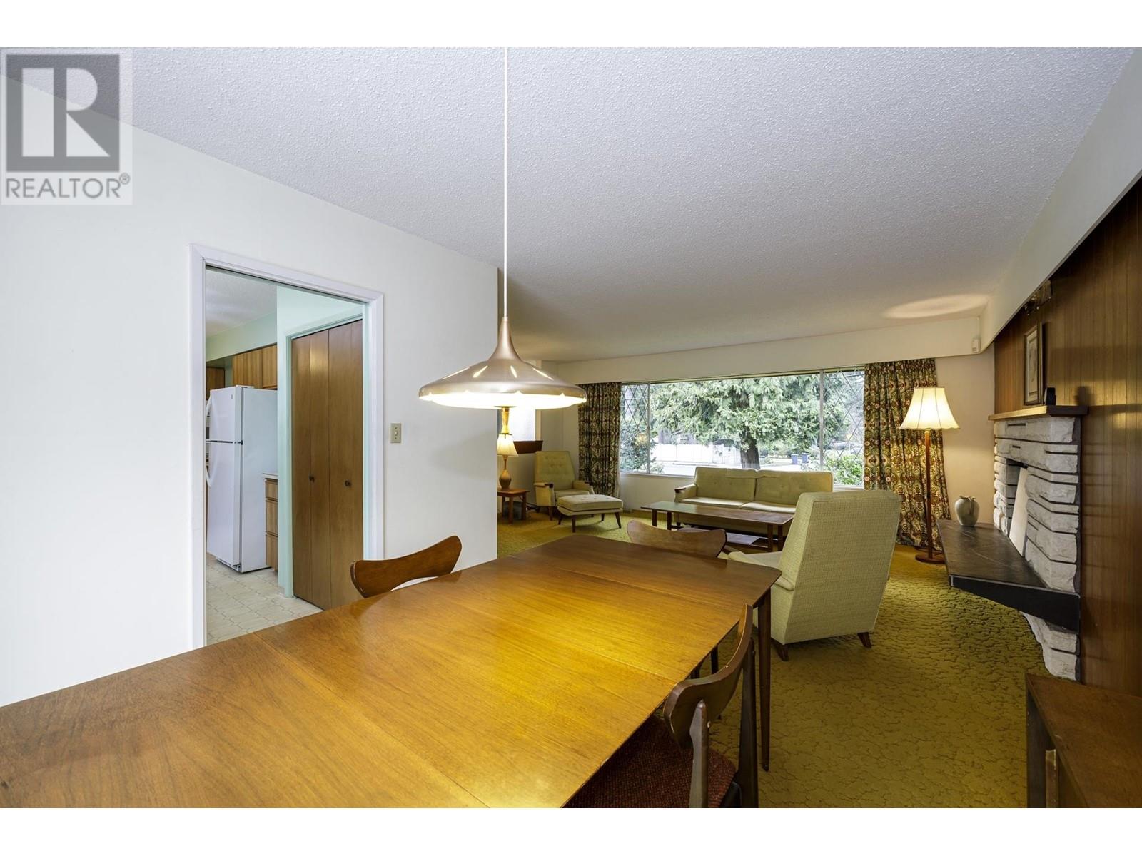 4578 Capilano Road, North Vancouver, British Columbia  V7R 4K3 - Photo 13 - R2950232