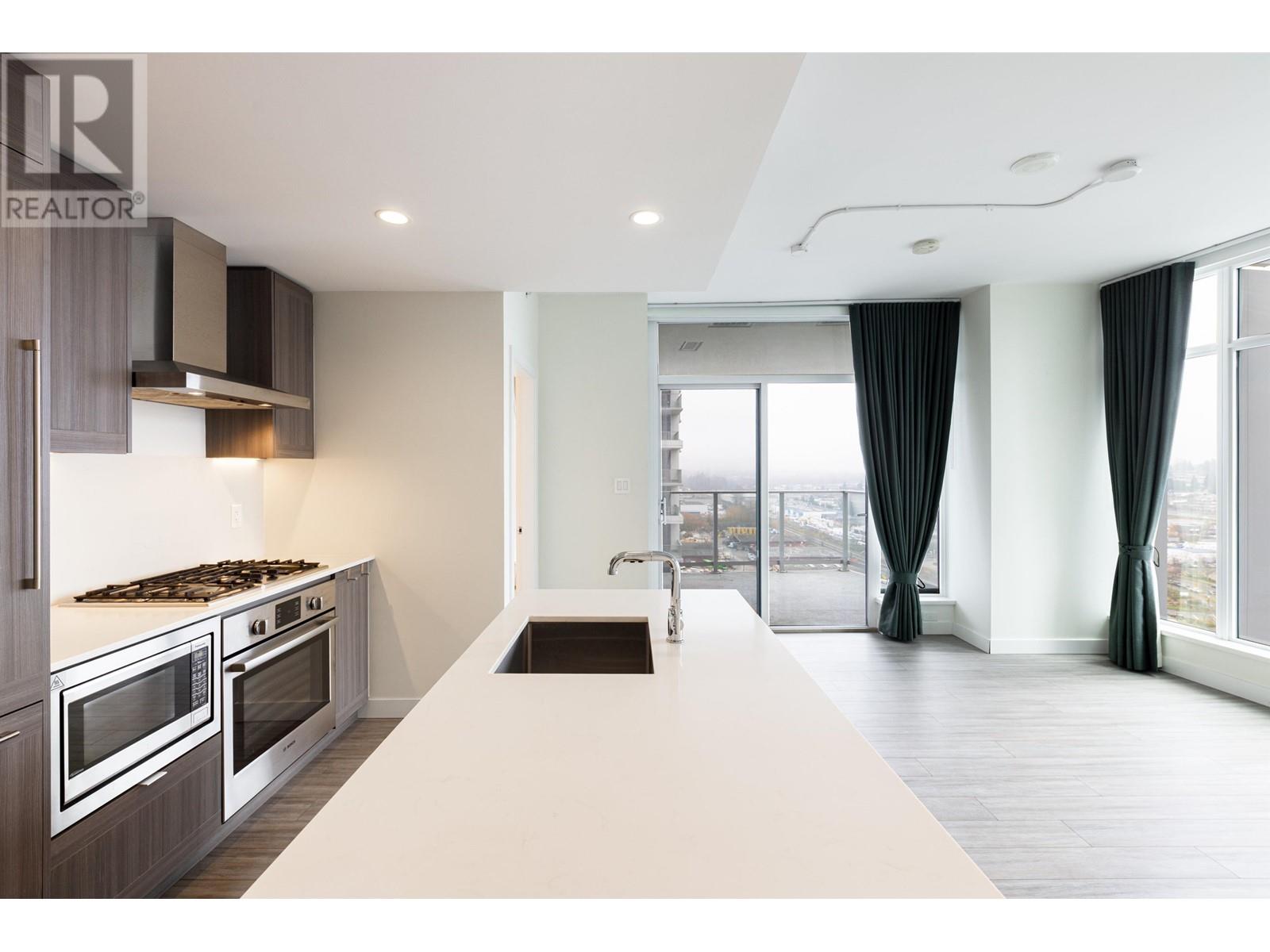 Listing Picture 7 of 38 : 1704 2311 BETA AVENUE, Burnaby / 本拿比 - 魯藝地產 Yvonne Lu Group - MLS Medallion Club Member