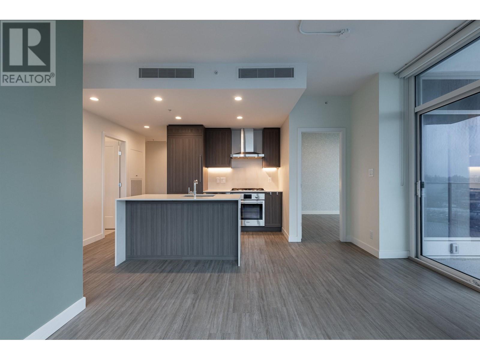 Listing Picture 10 of 38 : 1704 2311 BETA AVENUE, Burnaby / 本拿比 - 魯藝地產 Yvonne Lu Group - MLS Medallion Club Member