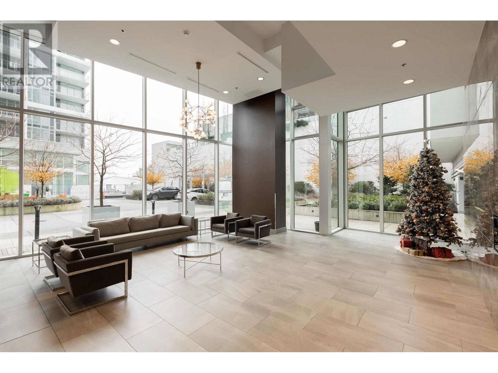 Listing Picture 4 of 38 : 1704 2311 BETA AVENUE, Burnaby / 本拿比 - 魯藝地產 Yvonne Lu Group - MLS Medallion Club Member