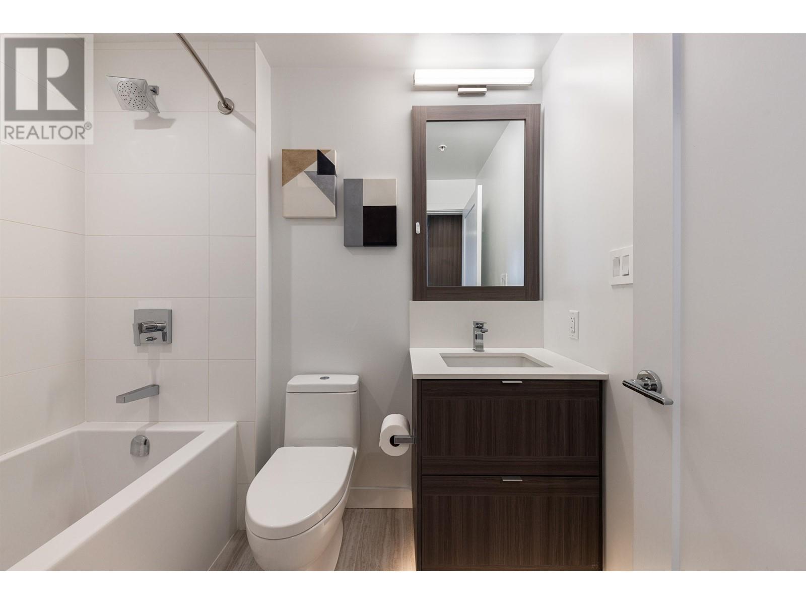 Listing Picture 23 of 38 : 1704 2311 BETA AVENUE, Burnaby / 本拿比 - 魯藝地產 Yvonne Lu Group - MLS Medallion Club Member