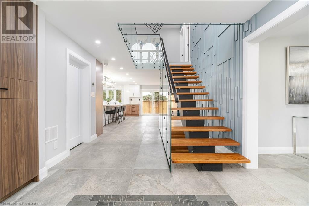 1204 West 5th Street, Hamilton, Ontario  L9B 1J6 - Photo 5 - 40685023