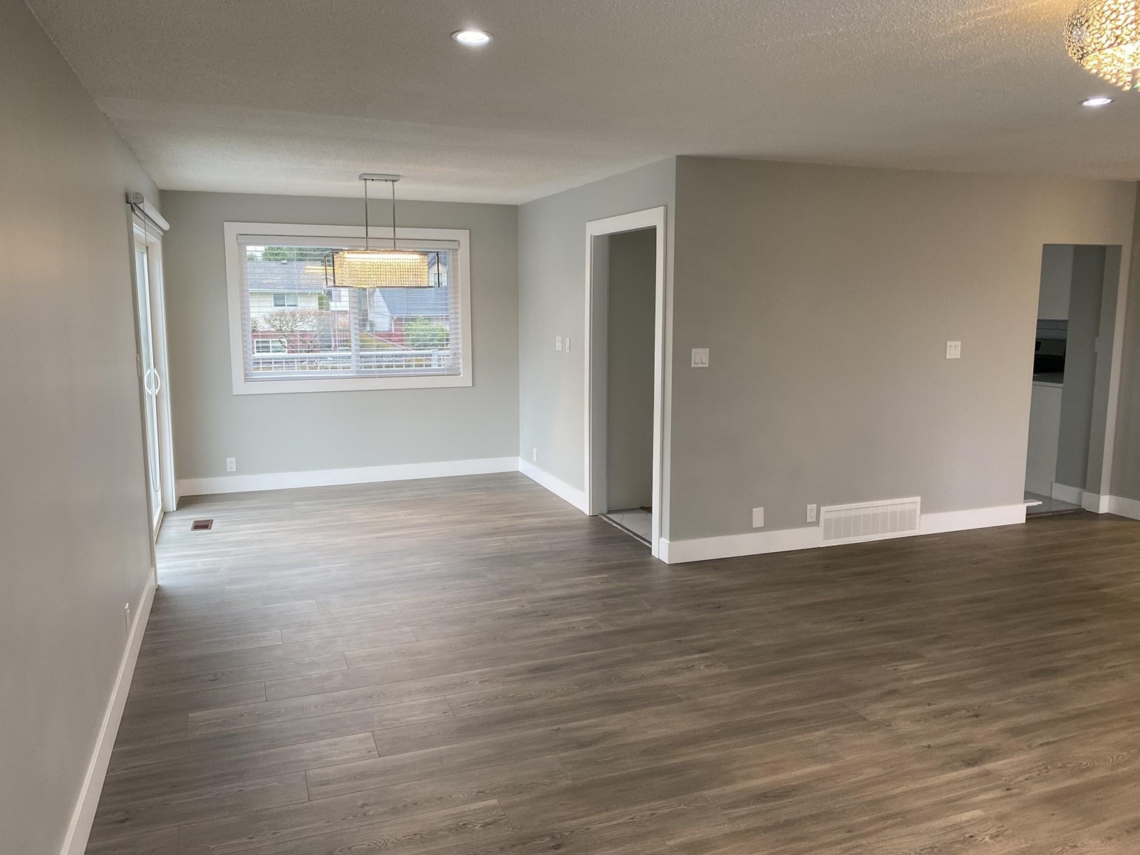 13827 Berg Road, Surrey, British Columbia  V3R 5L2 - Photo 4 - R2949504