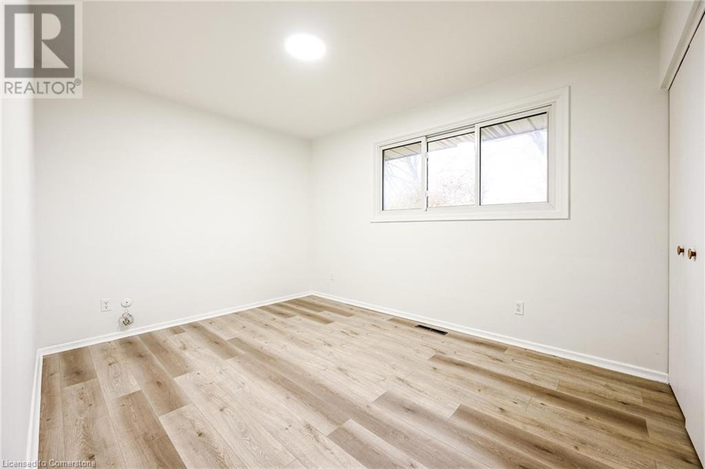 26 Carousel Avenue Unit# Upper, Hamilton, Ontario  L9A 4L5 - Photo 28 - 40684985