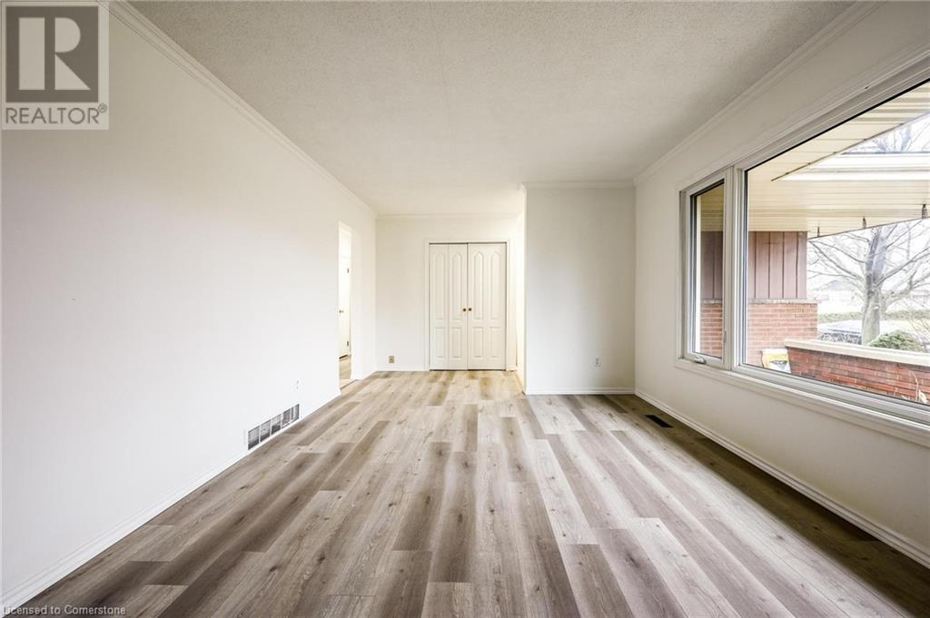 26 Carousel Avenue Unit# Upper, Hamilton, Ontario  L9A 4L5 - Photo 11 - 40684985