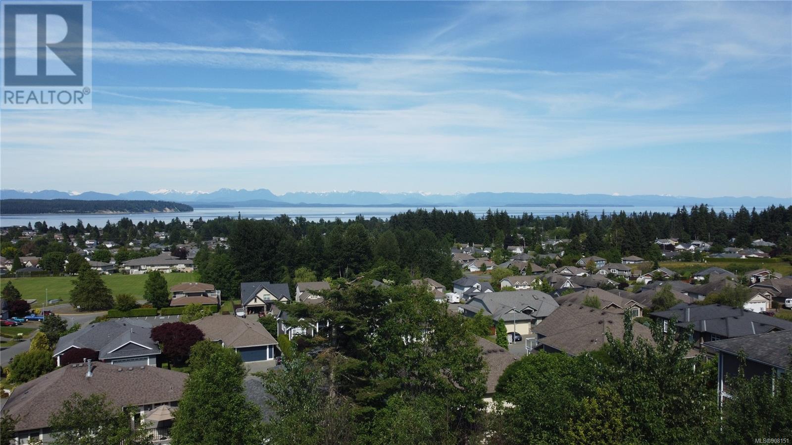 Property at 678 Mariner Dr image 4