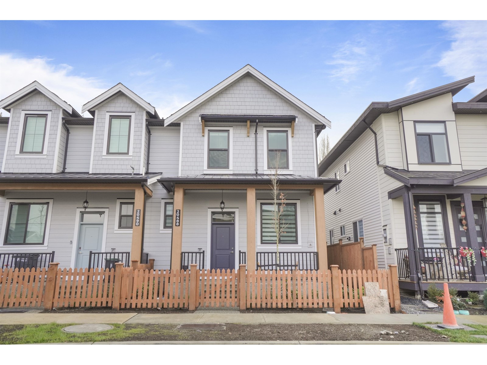 Property at 20488 75 AVENUE image 1