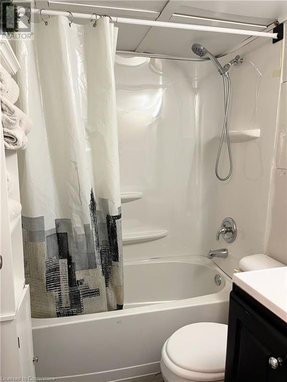 28 Dane Street, Kitchener, Ontario  N2H 3H7 - Photo 3 - 40684955