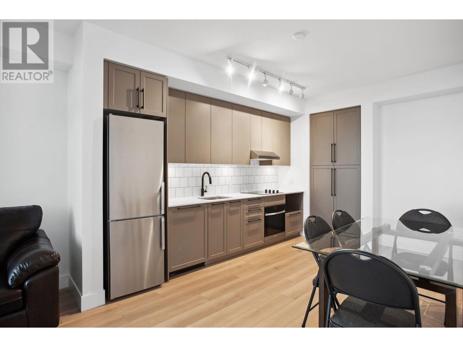 711 8750 University Crescent, Burnaby, British Columbia  V5A 0G9 - Photo 2 - R2950286