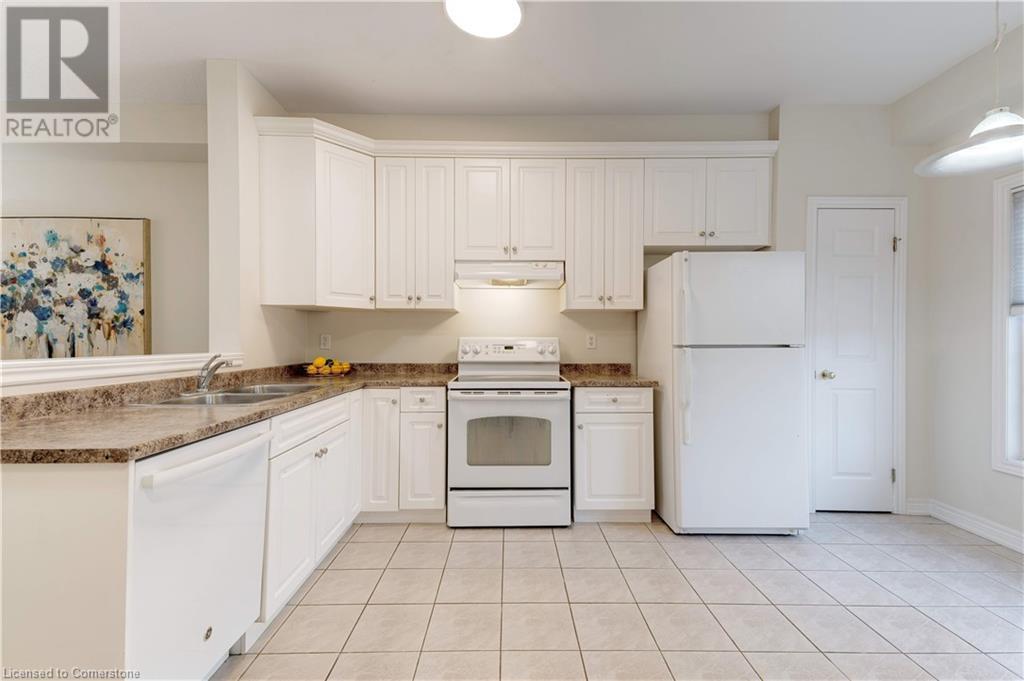 682 Summers CommonBurlington, Ontario  L7L 1A1 - Photo 12 - 40685034