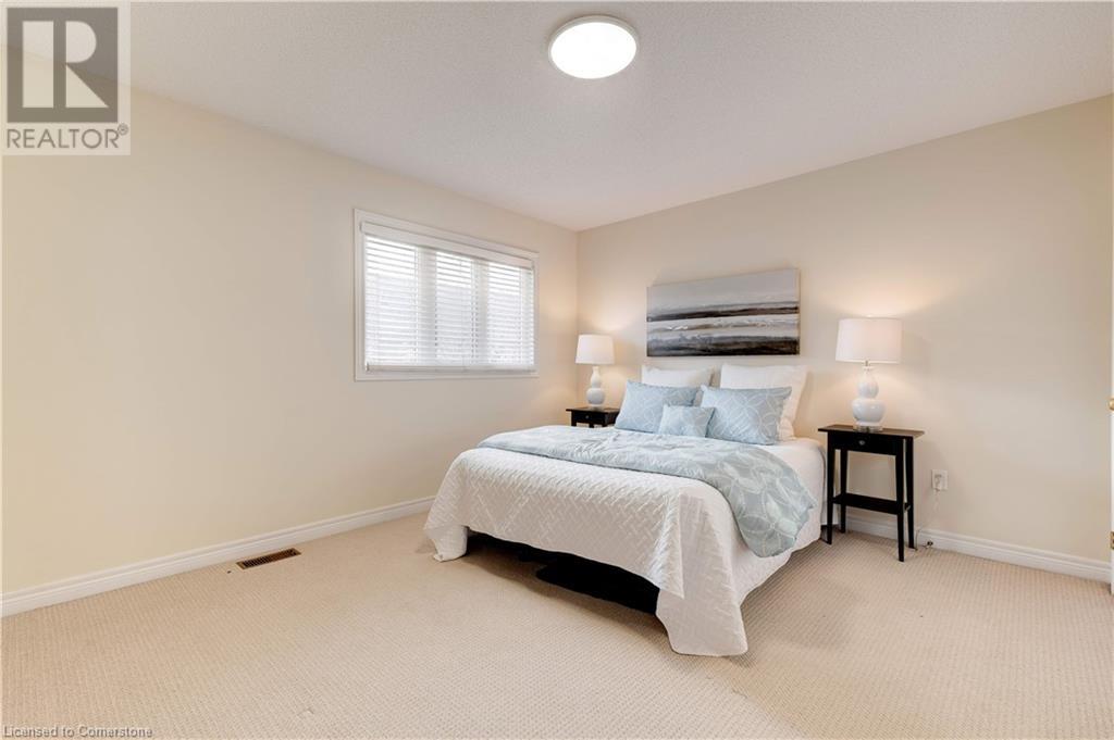 682 Summers CommonBurlington, Ontario  L7L 1A1 - Photo 23 - 40685034