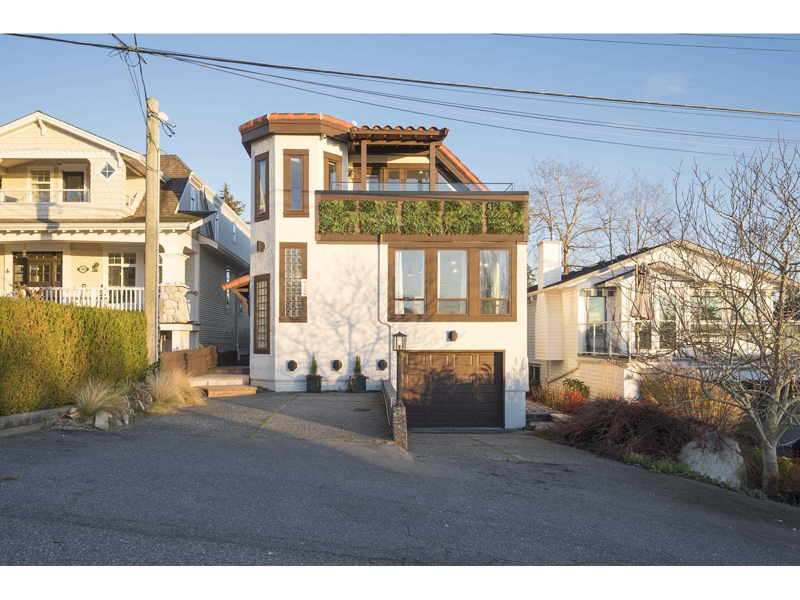 952 HABGOOD STREET, White Rock, British Columbia