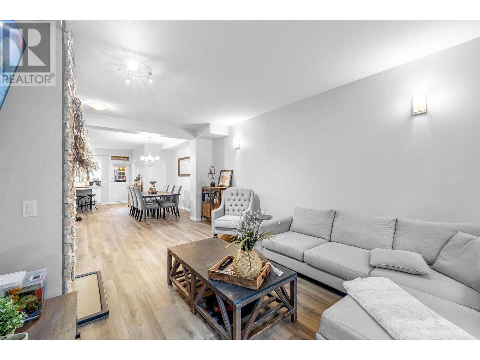 10 2200 Panorama Drive, Port Moody, British Columbia  V3H 5M2 - Photo 6 - R2949906