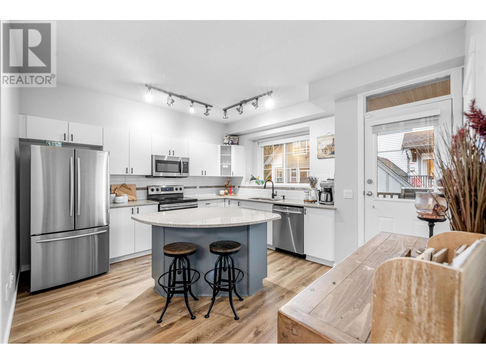 10 2200 Panorama Drive, Port Moody, British Columbia  V3H 5M2 - Photo 11 - R2949906