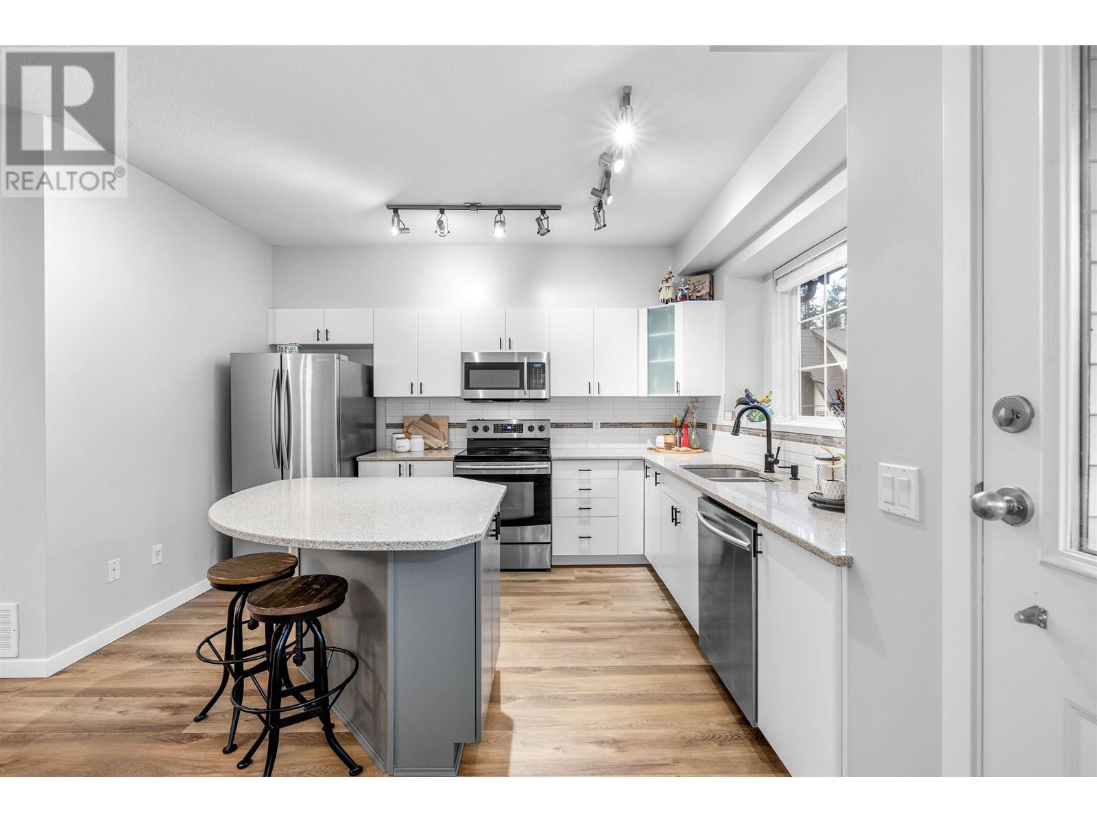 10 2200 Panorama Drive, Port Moody, British Columbia  V3H 5M2 - Photo 12 - R2949906