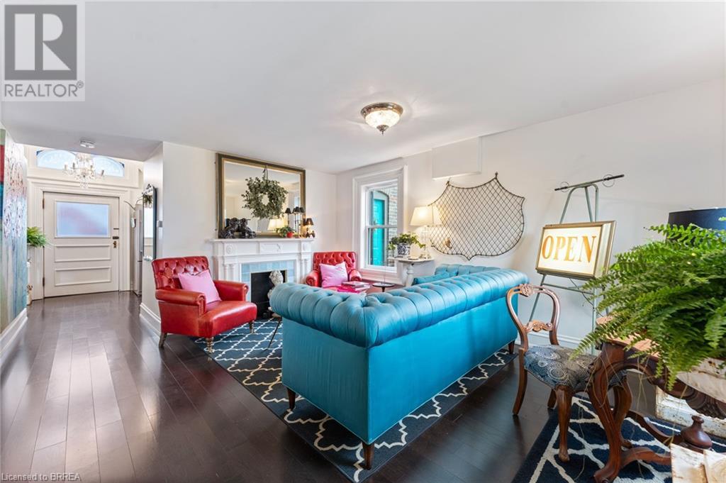 53 Charlotte Street, Brantford, Ontario  N3T 2M4 - Photo 11 - 40684313