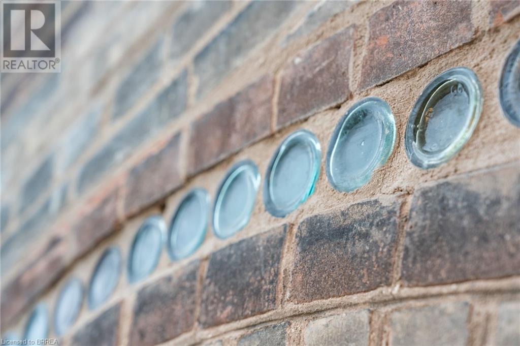 53 Charlotte Street, Brantford, Ontario  N3T 2M4 - Photo 2 - 40684313