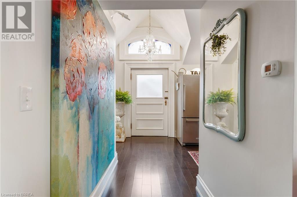 53 Charlotte Street, Brantford, Ontario  N3T 2M4 - Photo 24 - 40684313