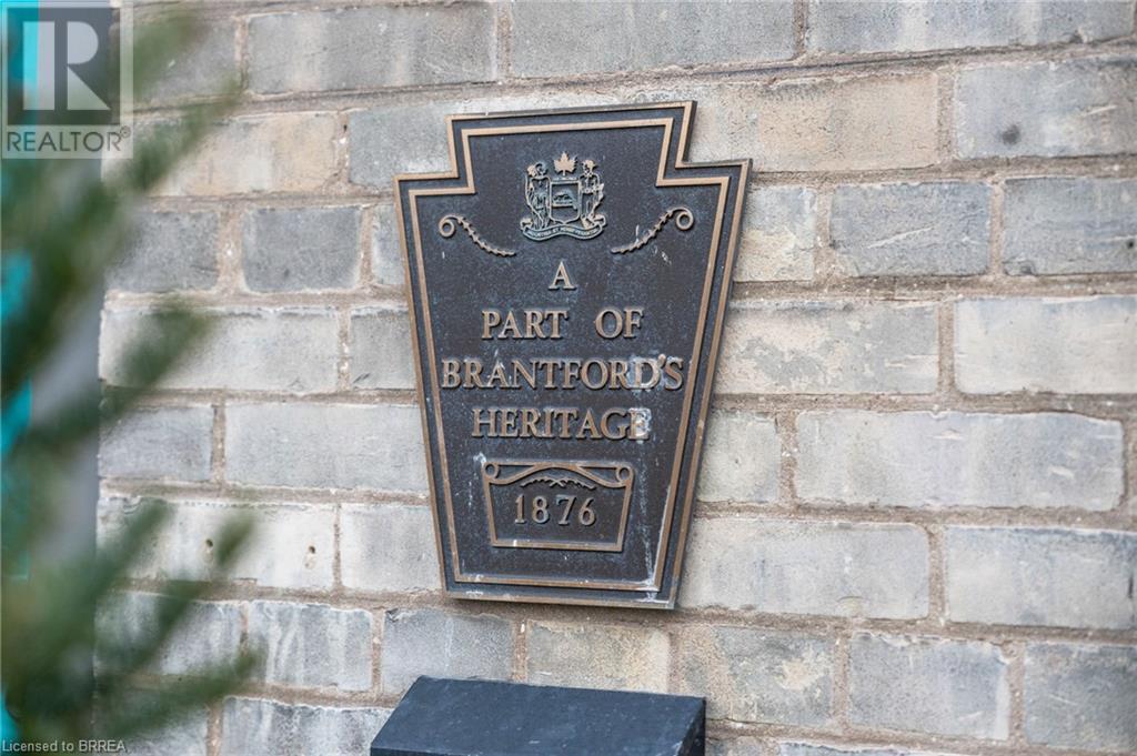 53 Charlotte Street, Brantford, Ontario  N3T 2M4 - Photo 3 - 40684313