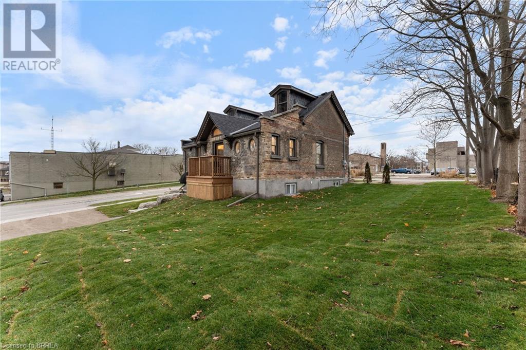 53 Charlotte Street, Brantford, Ontario  N3T 2M4 - Photo 44 - 40684313