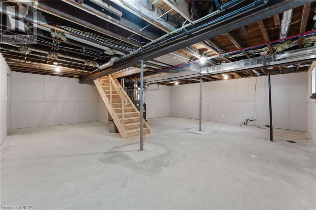 53 Charlotte Street, Brantford, Ontario  N3T 2W6 - Photo 32 - 40684268