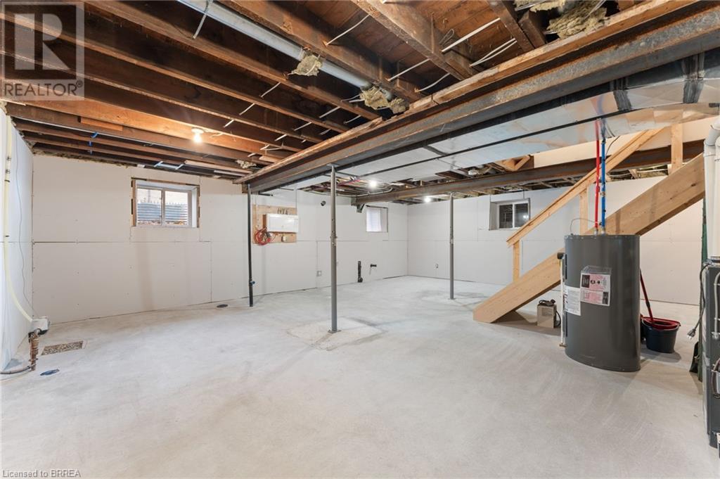 53 Charlotte Street, Brantford, Ontario  N3T 2W6 - Photo 34 - 40684268