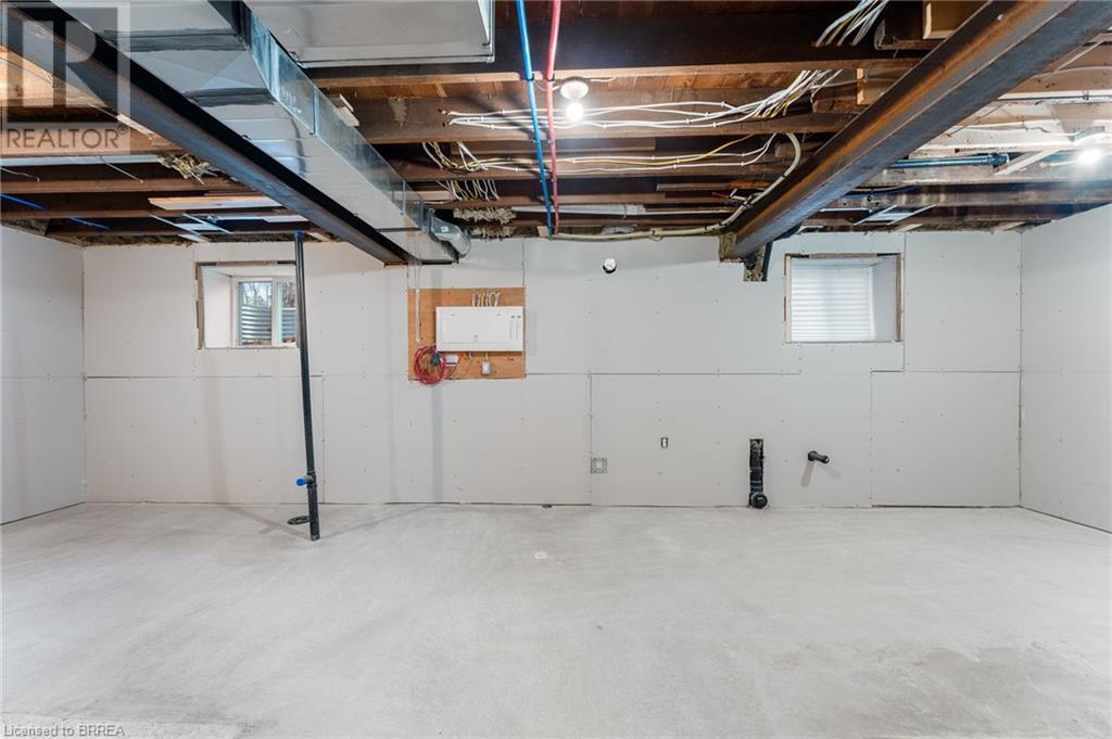 53 Charlotte Street, Brantford, Ontario  N3T 2W6 - Photo 36 - 40684268