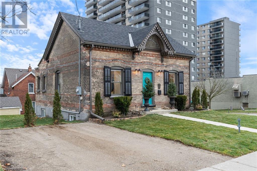 53 Charlotte Street, Brantford, Ontario  N3T 2W6 - Photo 7 - 40684268