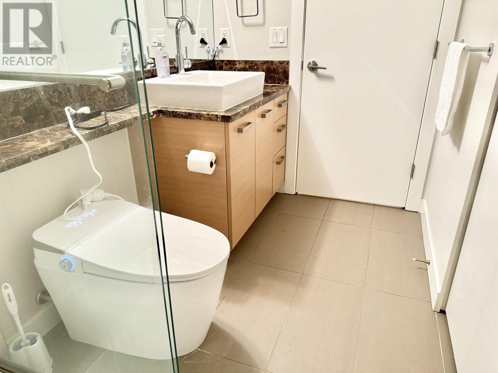 Listing Picture 12 of 28 : 612 8033 SABA ROAD, Richmond / 烈治文 - 魯藝地產 Yvonne Lu Group - MLS Medallion Club Member