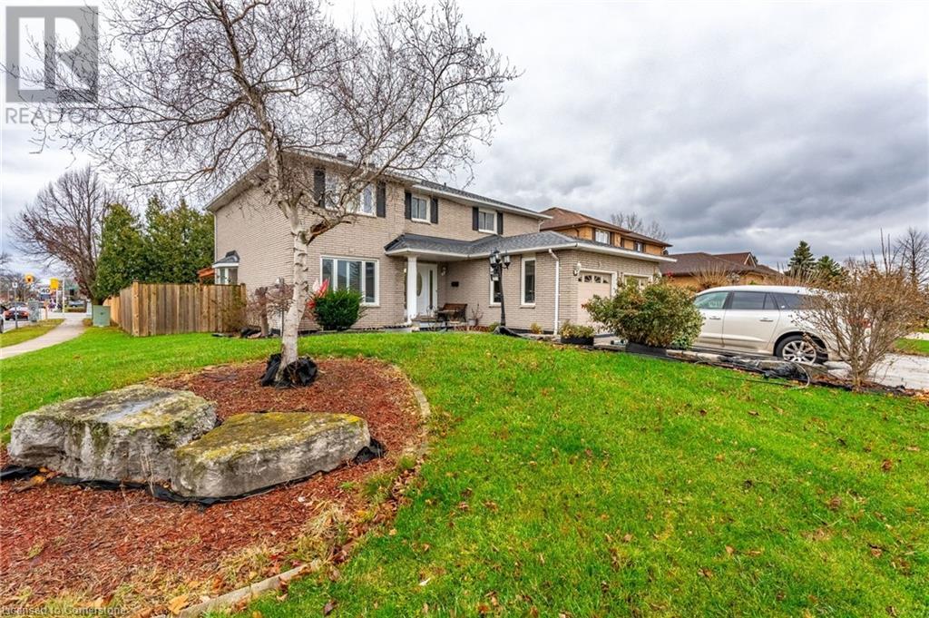 7 Grandoaks DriveHamilton, Ontario  L8V 5A9 - Photo 1 - 40685065