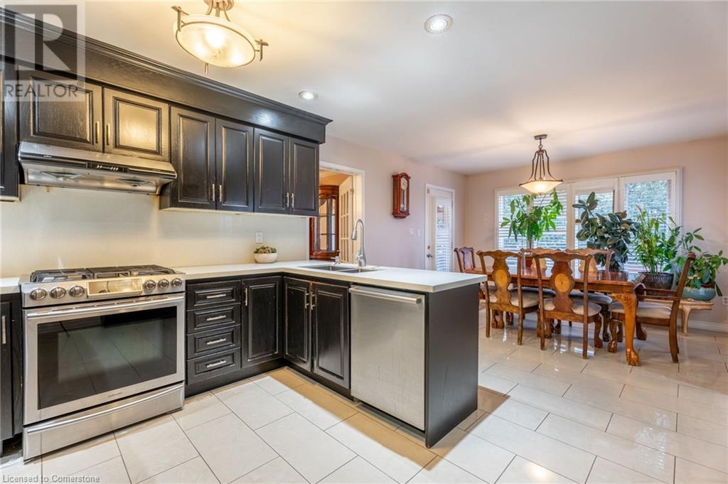 7 Grandoaks DriveHamilton, Ontario  L8V 5A9 - Photo 13 - 40685065