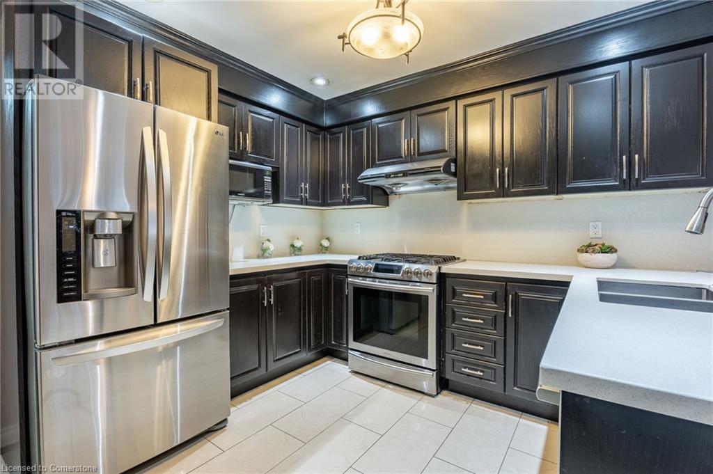7 Grandoaks DriveHamilton, Ontario  L8V 5A9 - Photo 14 - 40685065