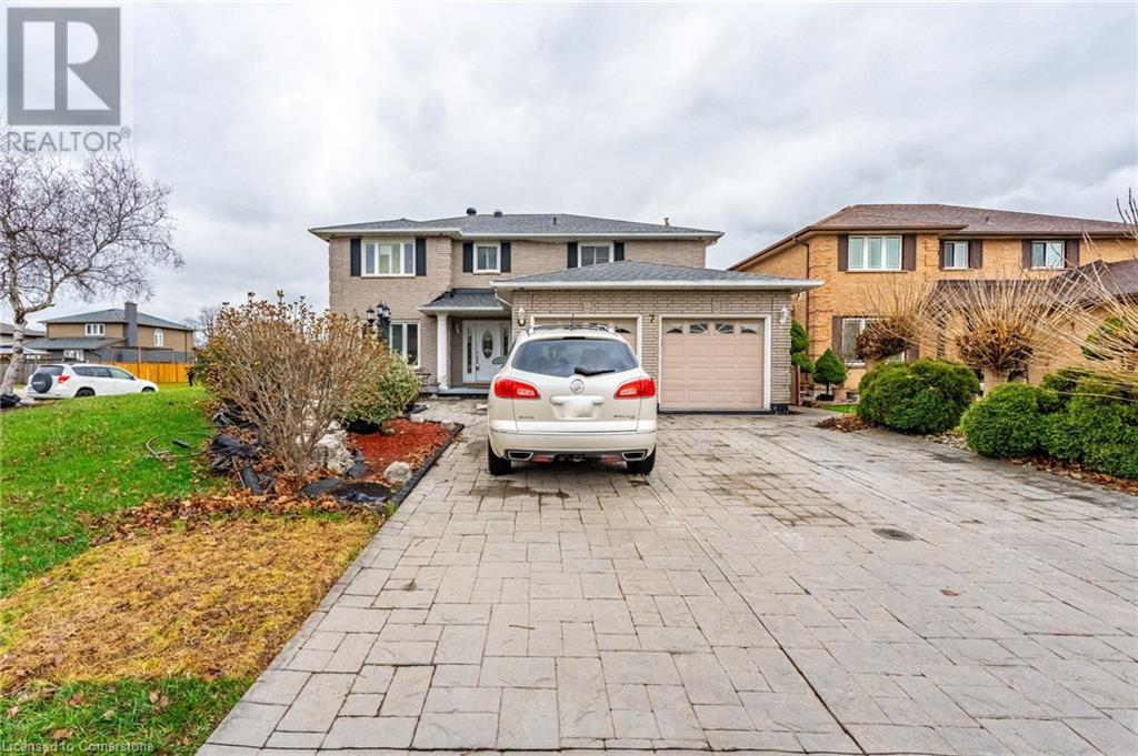 7 Grandoaks DriveHamilton, Ontario  L8V 5A9 - Photo 2 - 40685065