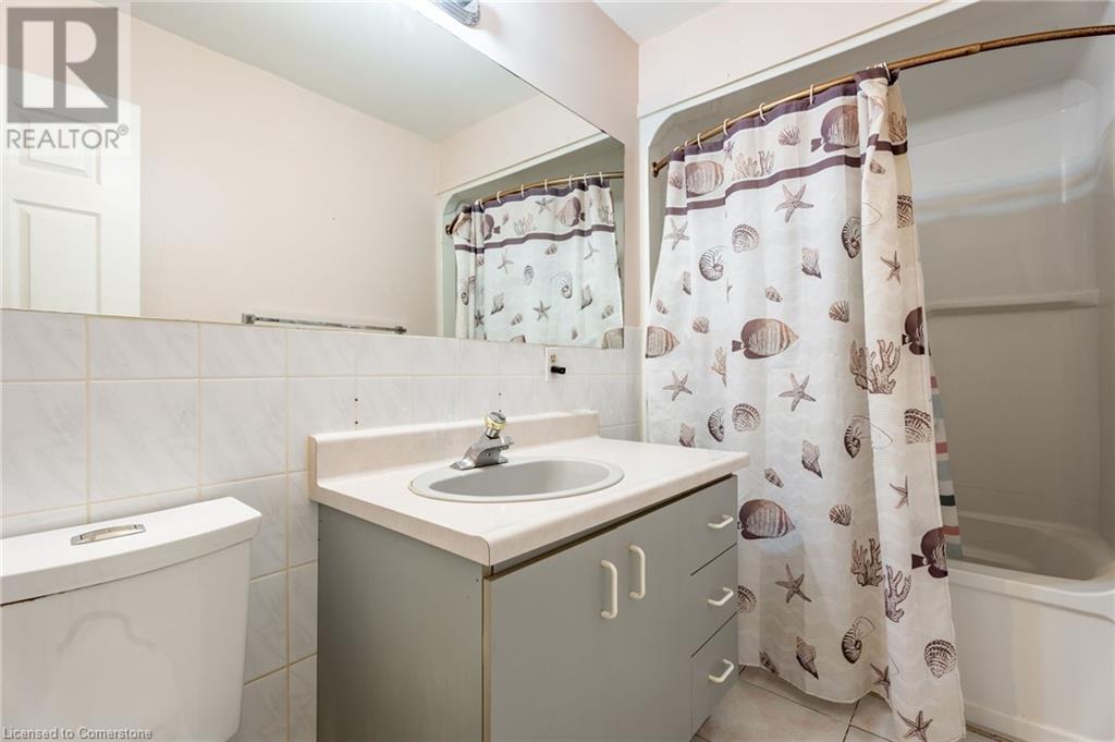 7 Grandoaks DriveHamilton, Ontario  L8V 5A9 - Photo 23 - 40685065