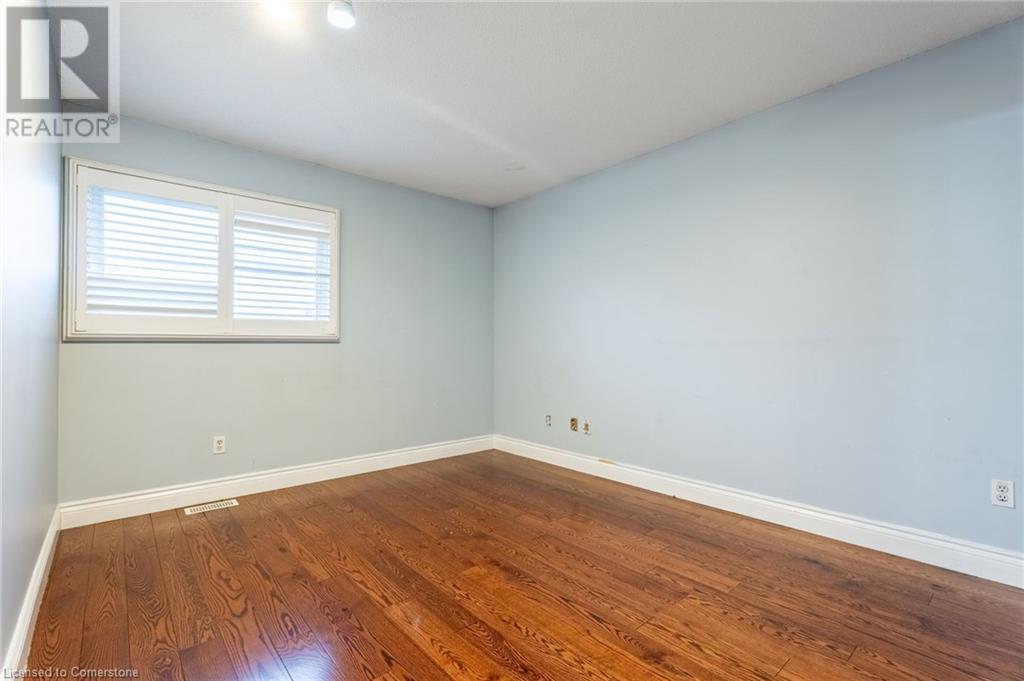 7 Grandoaks DriveHamilton, Ontario  L8V 5A9 - Photo 25 - 40685065