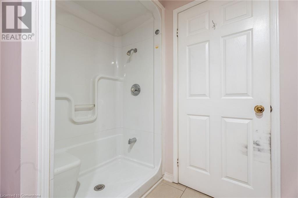 7 Grandoaks DriveHamilton, Ontario  L8V 5A9 - Photo 27 - 40685065