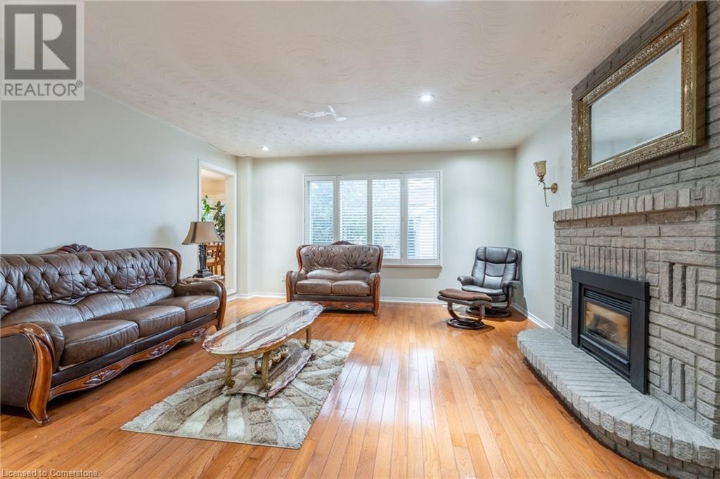 7 Grandoaks DriveHamilton, Ontario  L8V 5A9 - Photo 31 - 40685065