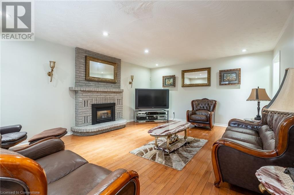7 Grandoaks DriveHamilton, Ontario  L8V 5A9 - Photo 33 - 40685065