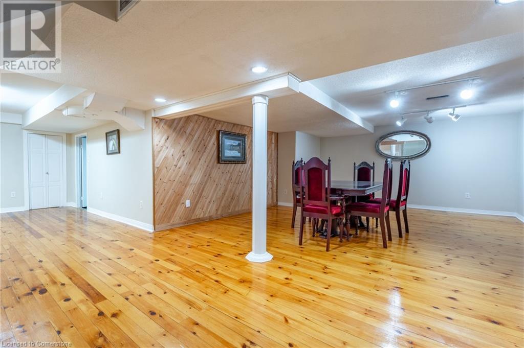 7 Grandoaks DriveHamilton, Ontario  L8V 5A9 - Photo 38 - 40685065