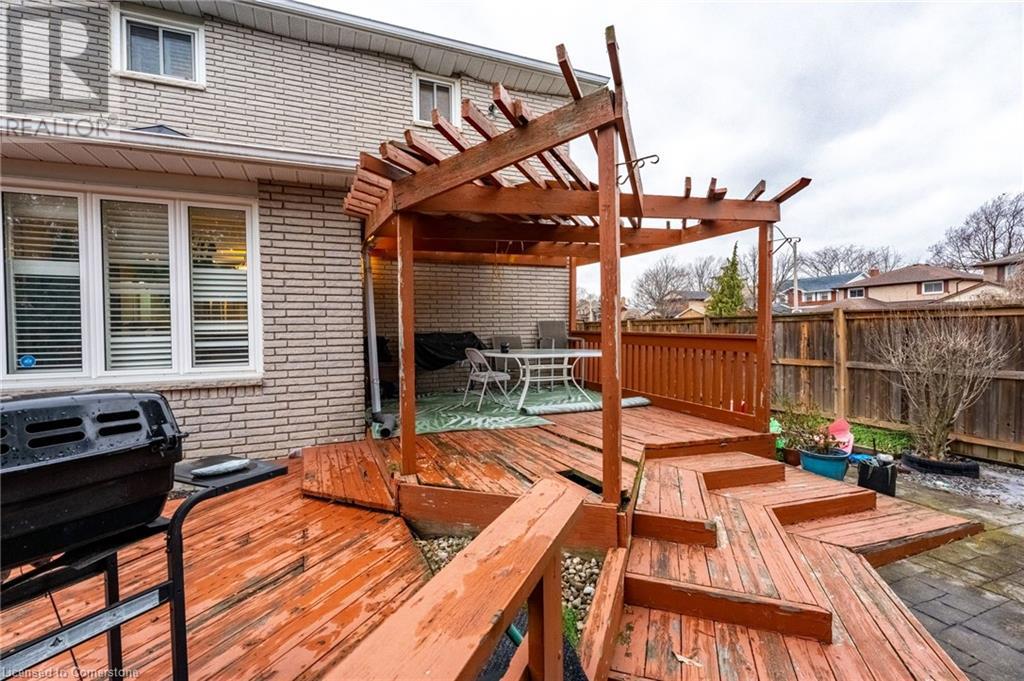 7 Grandoaks DriveHamilton, Ontario  L8V 5A9 - Photo 45 - 40685065