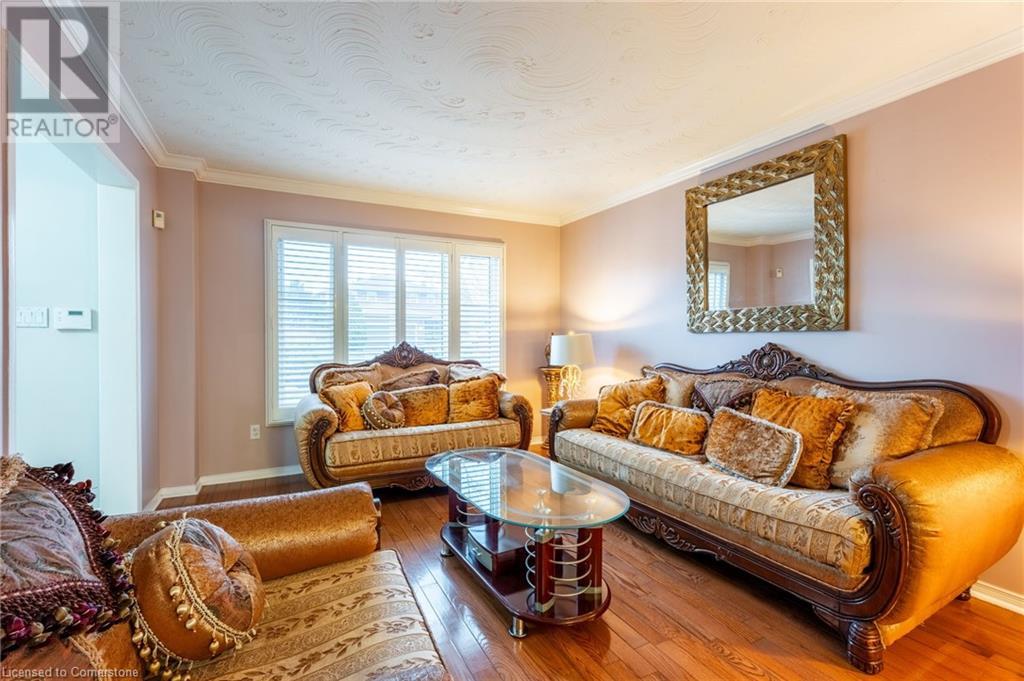 7 Grandoaks DriveHamilton, Ontario  L8V 5A9 - Photo 7 - 40685065