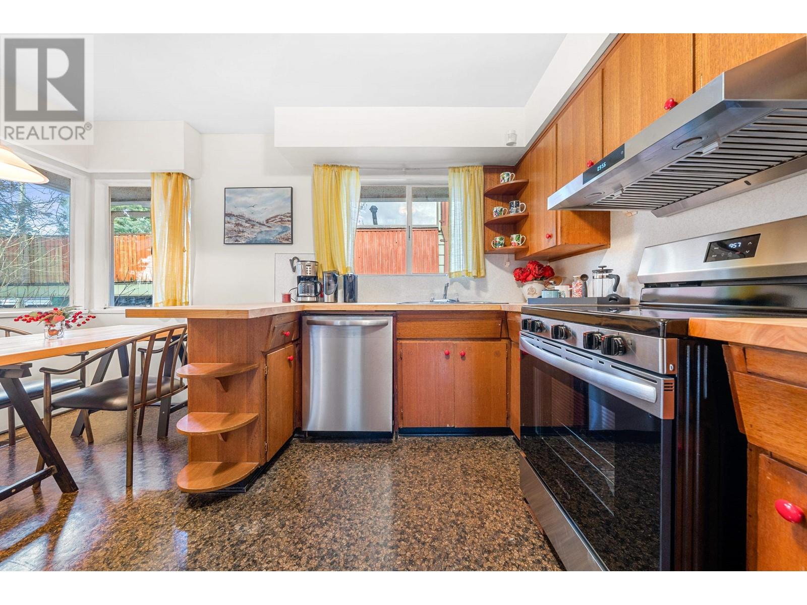 6987 Tyne Street, Vancouver, British Columbia  V5S 3M4 - Photo 14 - R2950067