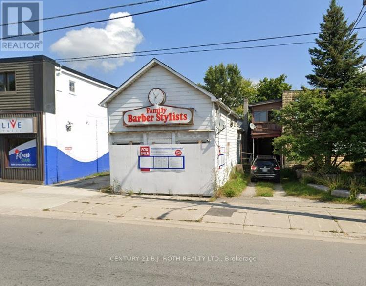 5 Main Street N, Halton Hills, Ontario  L7J 1G8 - Photo 1 - W11891149